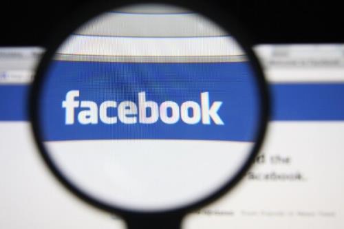 ضابطان قضایی روسیه برای دریافت جریمه از فیسبوک اقدام نمودند